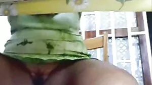 Dirty 포로노 무료 사이트 Flix의 섹시한 Athena May와 이야기하는 영화