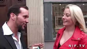 GirlGirl의 섹시한 Emily 포르노 사이트 추천 Willis와 Judy Jolie가 있는 스트립 필름