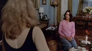 Smut Puppet에서 포르노 무료 사이트 뜨거운 Jenna Ross와 함께 중간 크기 가슴 작업