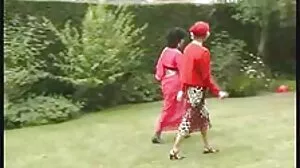 Tonight's Girlfriend의 열정적인 유료 포르노 사이트 Kayla Paige와 함께하는 Legs On Shoulders 비디오