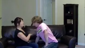 Reality Kings의 멋진 Alice Coxxx와 함께 포르노 무료 사이트 어깨에 다리를 대는 장면