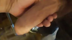 Naughty America의 유혹하는 외국 포르노 사이트 Kate Dee와 긴 다리